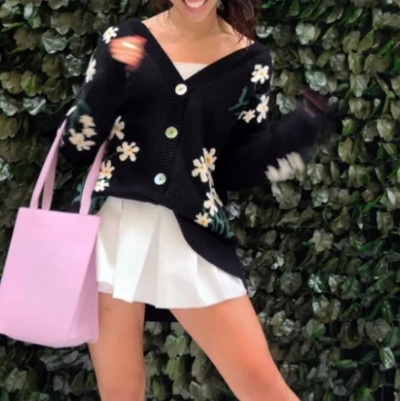 Ban.do Women's L/XL Oversize Floral Daisy Sweater Cardigan Cotton/Wool - Picture 3 of 10